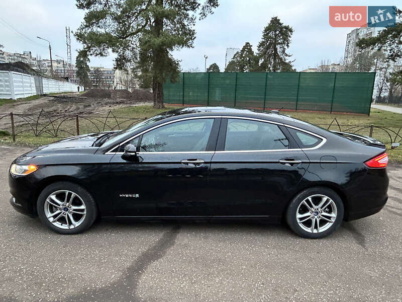 Седан Ford Fusion 2015 в Киеве фото 5 Седан Ford Fusion 2015 в Киеве