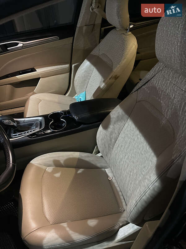 Седан Ford Fusion 2014 в Киеве фото 6 Седан Ford Fusion 2014 в Киеве