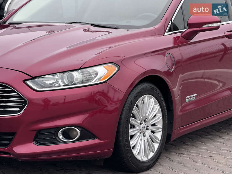 Седан Ford Fusion 2014 в Киеве фото 6 Седан Ford Fusion 2014 в Киеве
