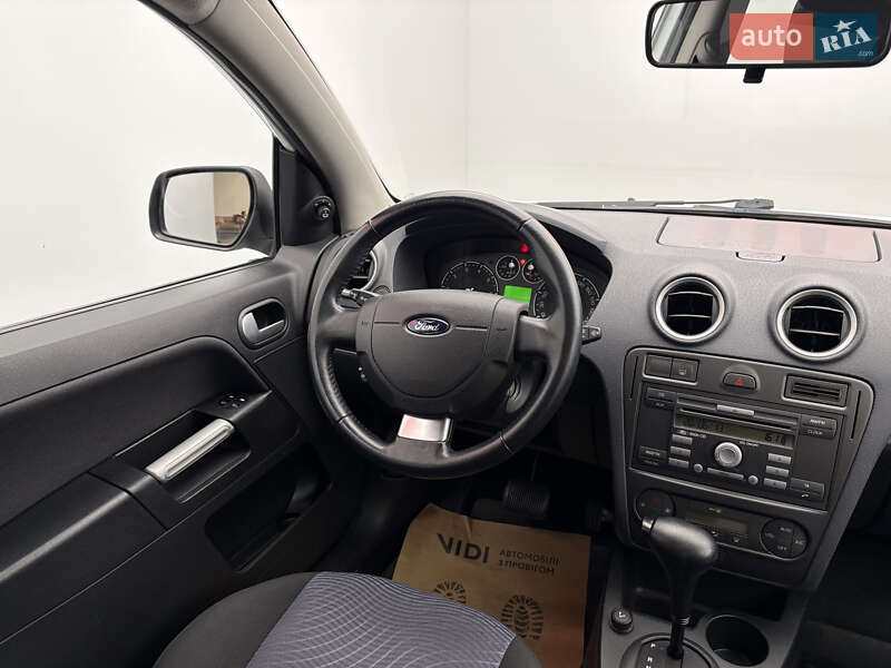 Хэтчбек Ford Fusion 2010 в Киеве