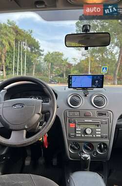 Хэтчбек Ford Fusion 2005 в Харькове