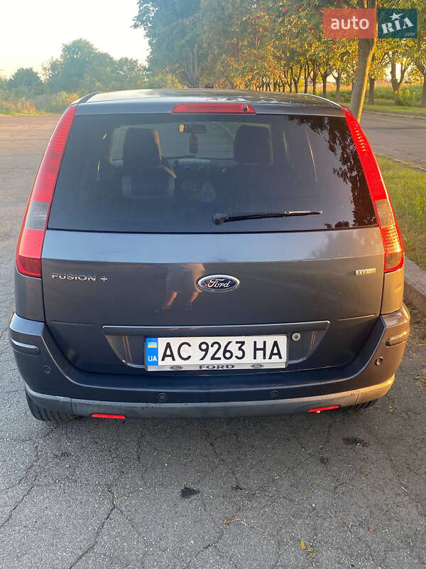 Хэтчбек Ford Fusion 2005 в Владимире фото 2 Хэтчбек Ford Fusion 2005 в Владимире