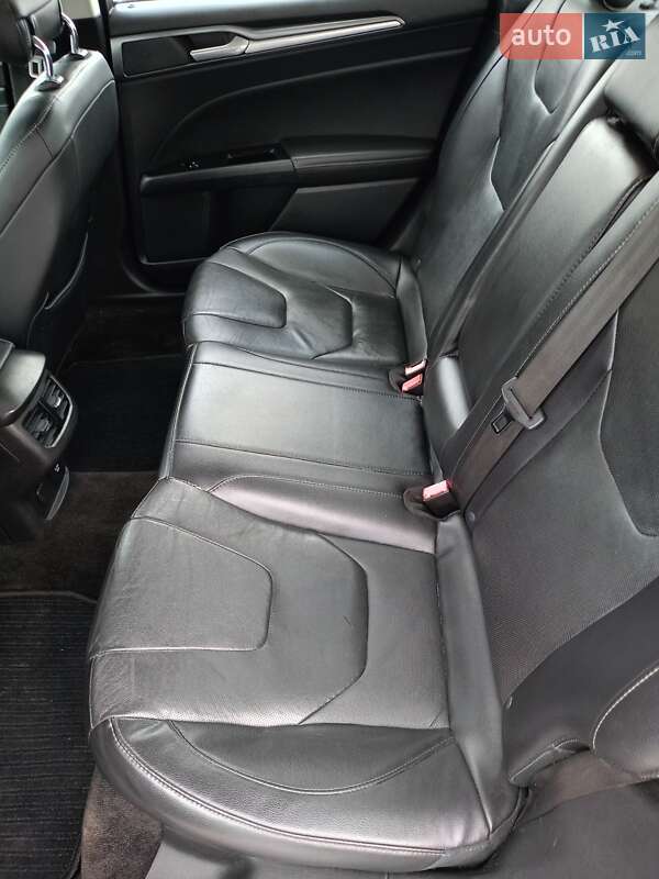 Седан Ford Fusion 2014 в Сумах