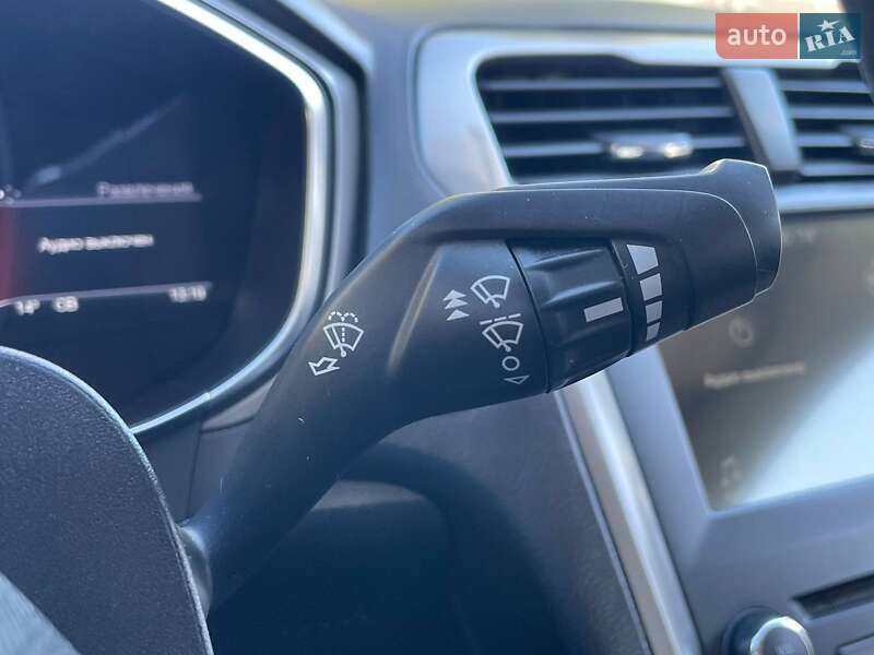Седан Ford Fusion 2017 в Киеве фото 19 Седан Ford Fusion 2017 в Киеве