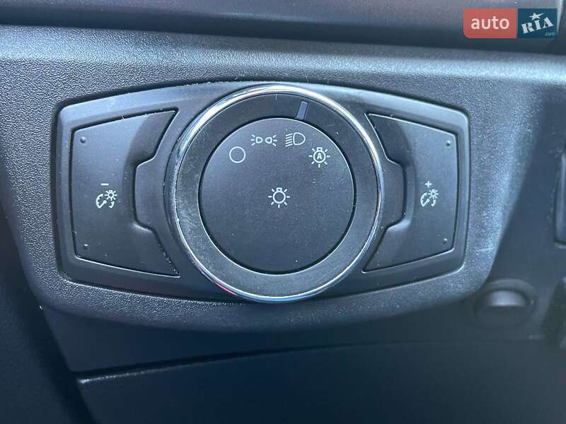 Седан Ford Fusion 2017 в Киеве фото 27 Седан Ford Fusion 2017 в Киеве