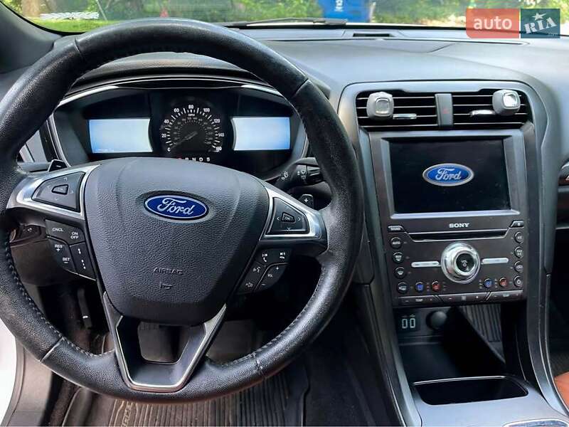 Седан Ford Fusion 2019 в Ивано-Франковске