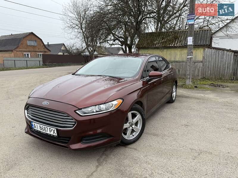 Седан Ford Fusion 2015 в Радомышле