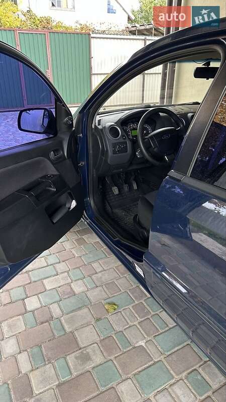 Хэтчбек Ford Fusion 2011 в Синельниково фото 2 Хэтчбек Ford Fusion 2011 в Синельниково