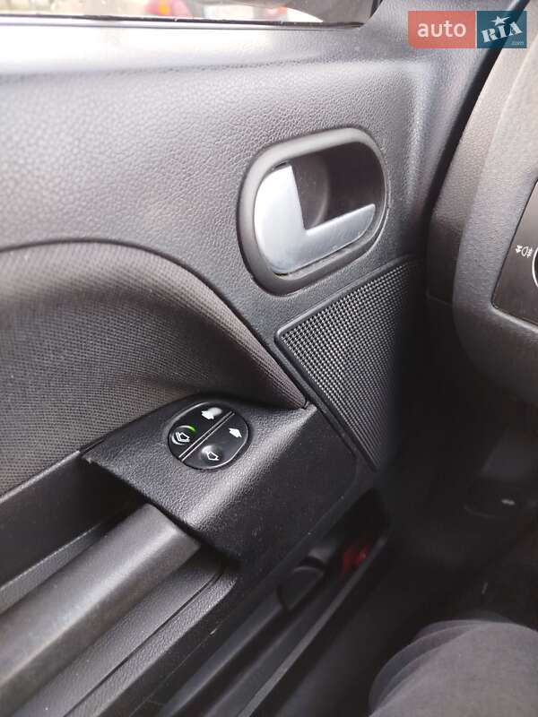 Хэтчбек Ford Fusion 2010 в Виннице