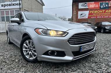 Седан Ford Fusion 2015 в Смеле