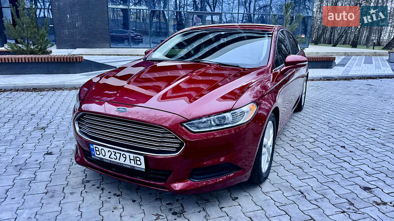 Седан Ford Fusion 2015 в Тернополе