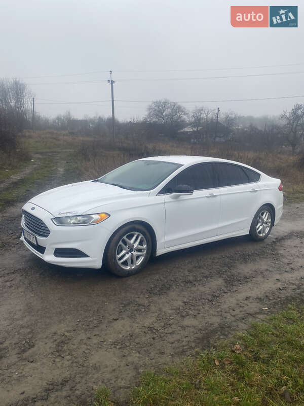Седан Ford Fusion 2014 в Виннице