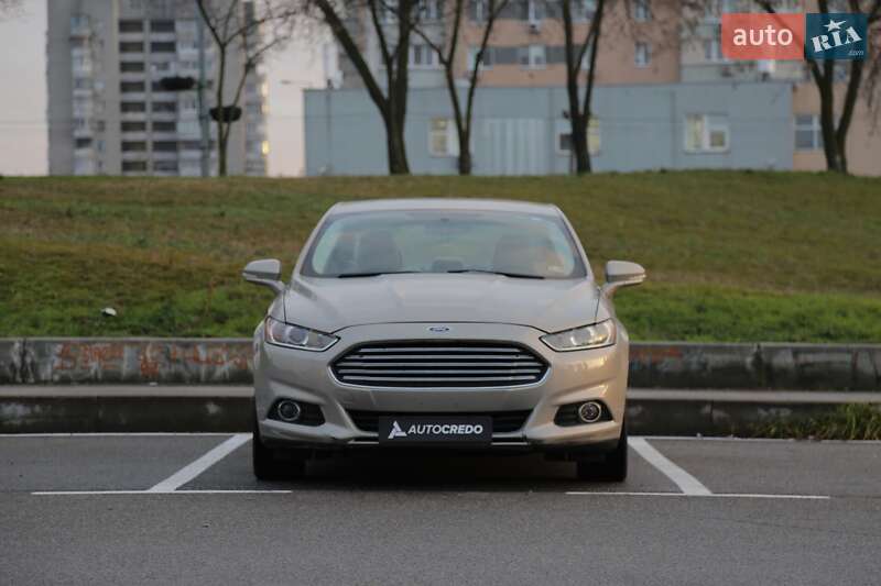 Седан Ford Fusion 2014 в Киеве фото 2 Седан Ford Fusion 2014 в Киеве
