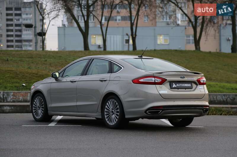 Седан Ford Fusion 2014 в Киеве фото 5 Седан Ford Fusion 2014 в Киеве