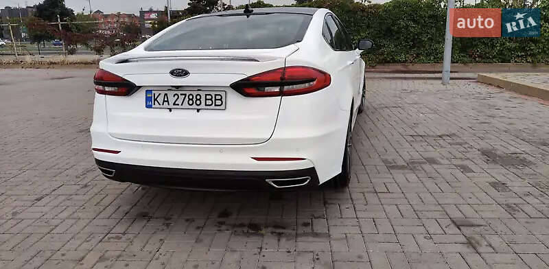 Седан Ford Fusion 2018 в Киеве фото 5 Седан Ford Fusion 2018 в Киеве