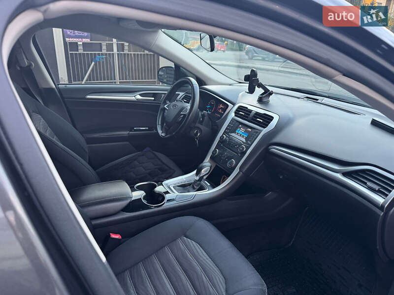 Седан Ford Fusion 2015 в Киеве фото 11 Седан Ford Fusion 2015 в Киеве
