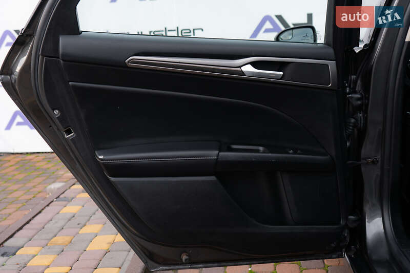 Седан Ford Fusion 2018 в Киеве фото 41 Седан Ford Fusion 2018 в Киеве