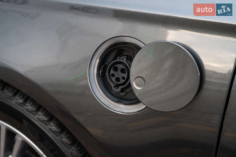 Седан Ford Fusion 2018 в Киеве фото 26 Седан Ford Fusion 2018 в Киеве