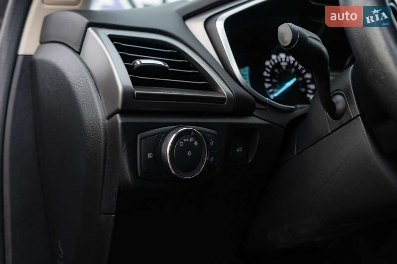 Седан Ford Fusion 2018 в Киеве фото 42 Седан Ford Fusion 2018 в Киеве