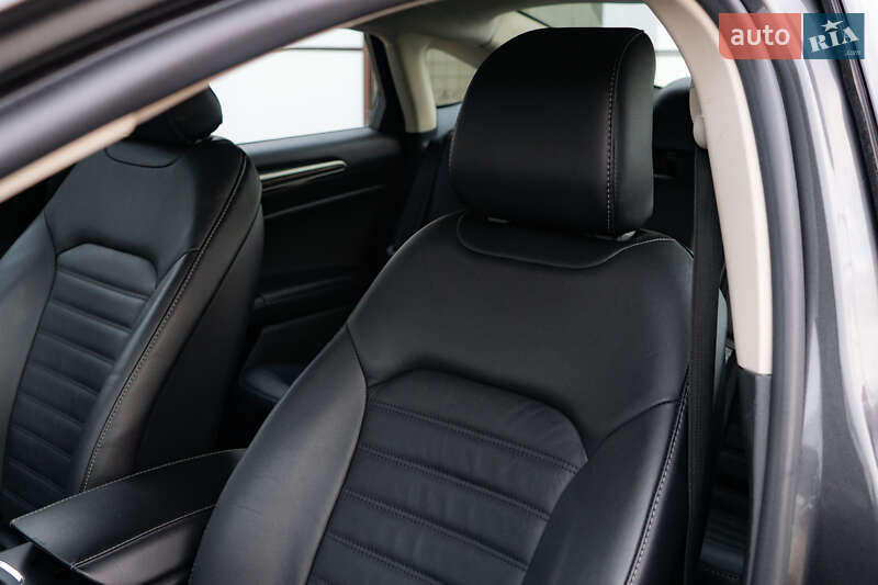 Седан Ford Fusion 2018 в Киеве фото 31 Седан Ford Fusion 2018 в Киеве