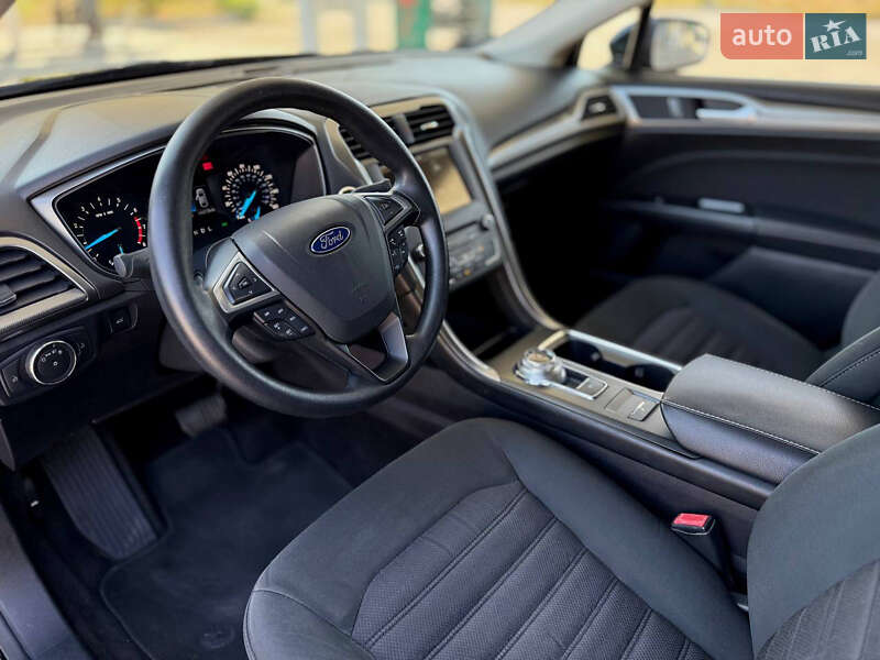 Седан Ford Fusion 2016 в Днепре