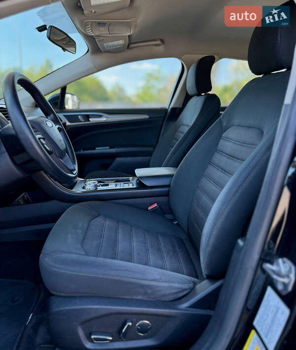 Седан Ford Fusion 2016 в Днепре