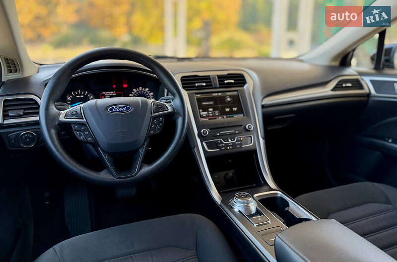 Седан Ford Fusion 2016 в Днепре