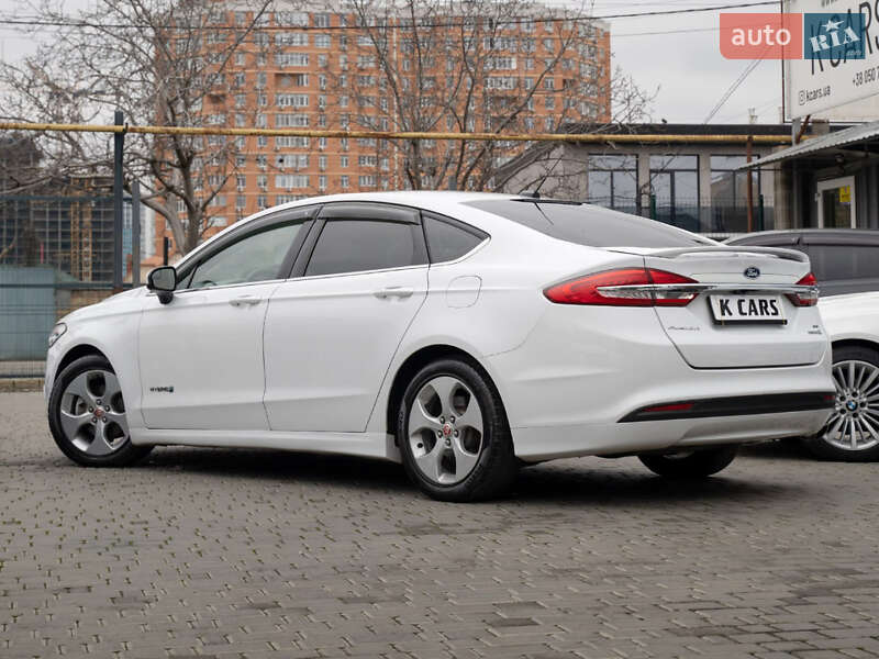 Седан Ford Fusion 2017 в Одессе