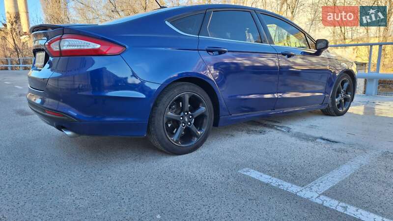 Седан Ford Fusion 2015 в Киеве фото 9 Седан Ford Fusion 2015 в Киеве