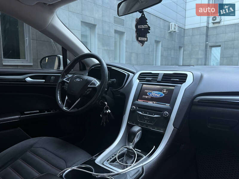 Седан Ford Fusion 2014 в Полтаве