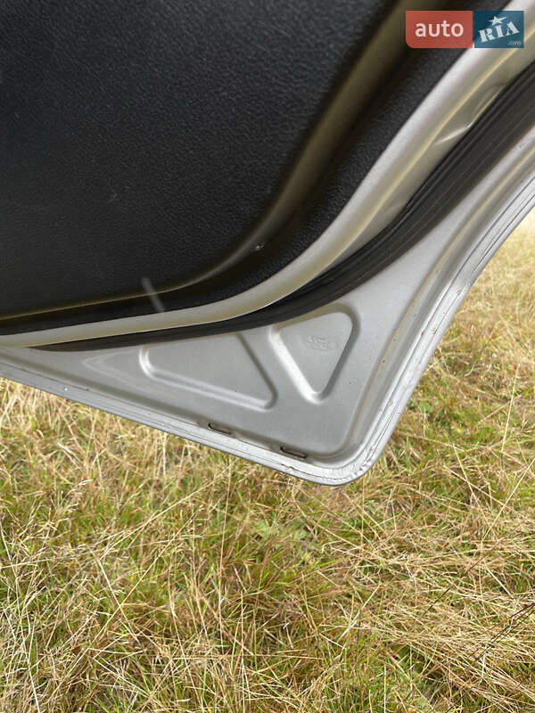 Хэтчбек Ford Fusion 2011 в Калиновке