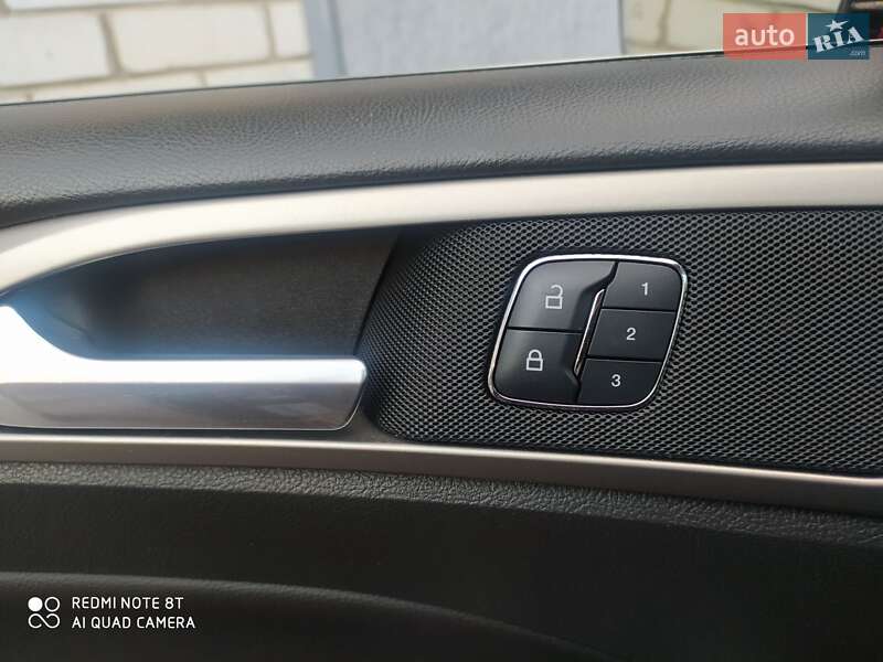 Седан Ford Fusion 2016 в Харькове