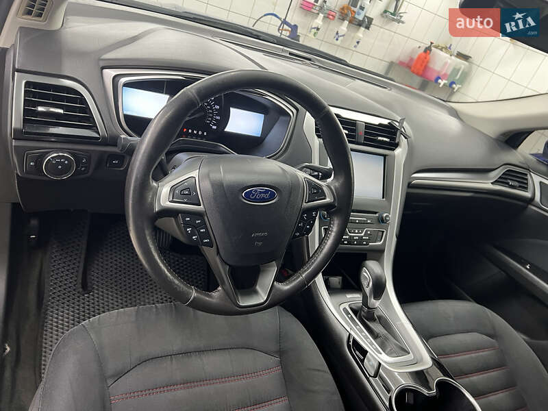 Седан Ford Fusion 2015 в Киеве фото 10 Седан Ford Fusion 2015 в Киеве