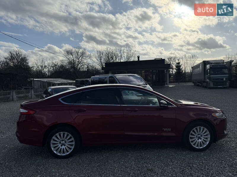 Седан Ford Fusion 2016 в Коломые