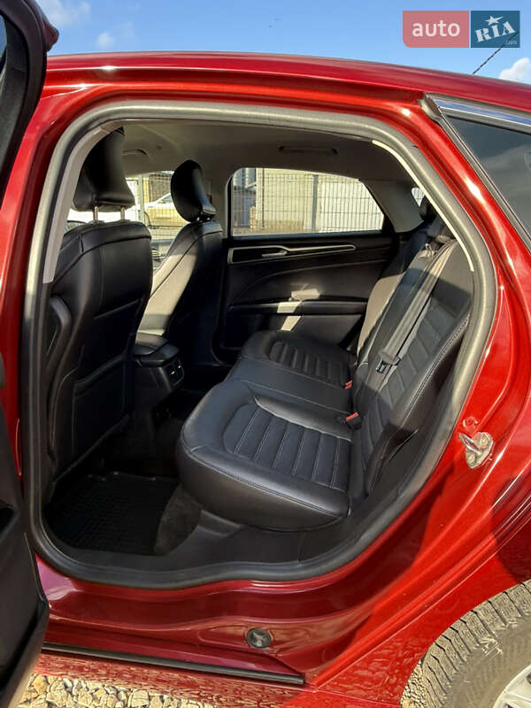 Седан Ford Fusion 2016 в Коломые