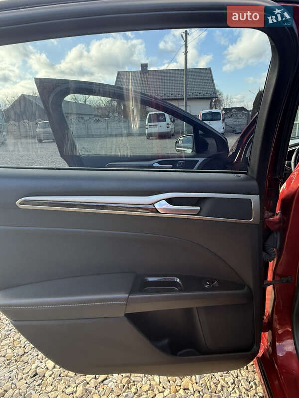 Седан Ford Fusion 2016 в Коломые