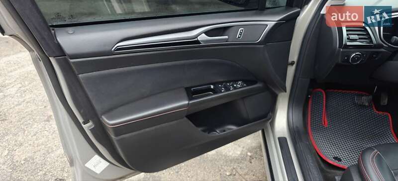 Седан Ford Fusion 2015 в Борисполе