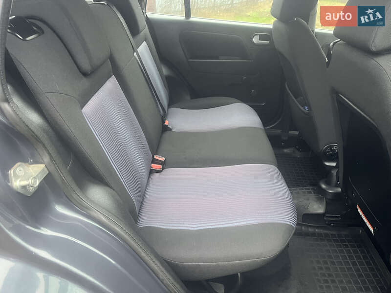 Хэтчбек Ford Fusion 2011 в Нежине фото 6 Хэтчбек Ford Fusion 2011 в Нежине