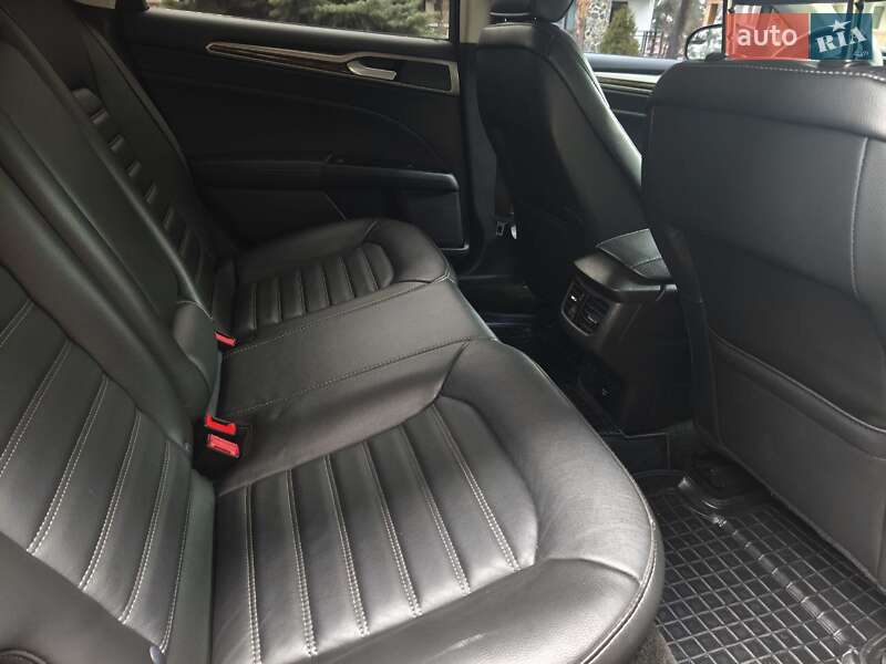 Седан Ford Fusion 2015 в Киеве