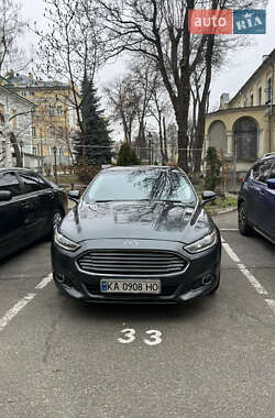 Седан Ford Fusion 2015 в Киеве
