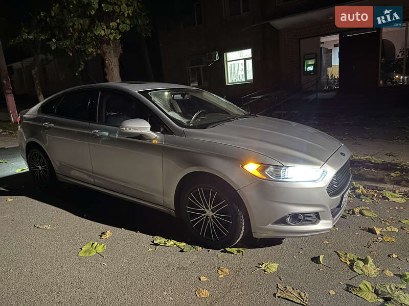 Седан Ford Fusion 2014 в Благовещенском