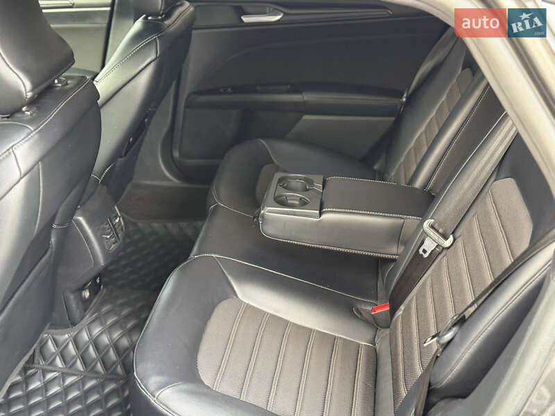 Седан Ford Fusion 2017 в Киеве