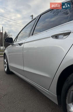 Седан Ford Fusion 2014 в Львове