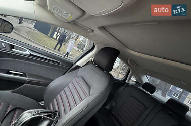 Седан Ford Fusion 2014 в Львове