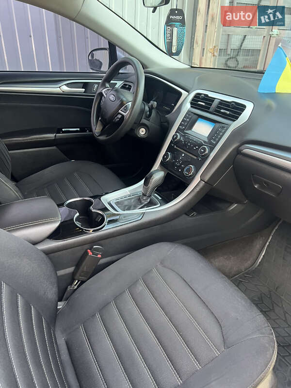 Седан Ford Fusion 2014 в Борщеве