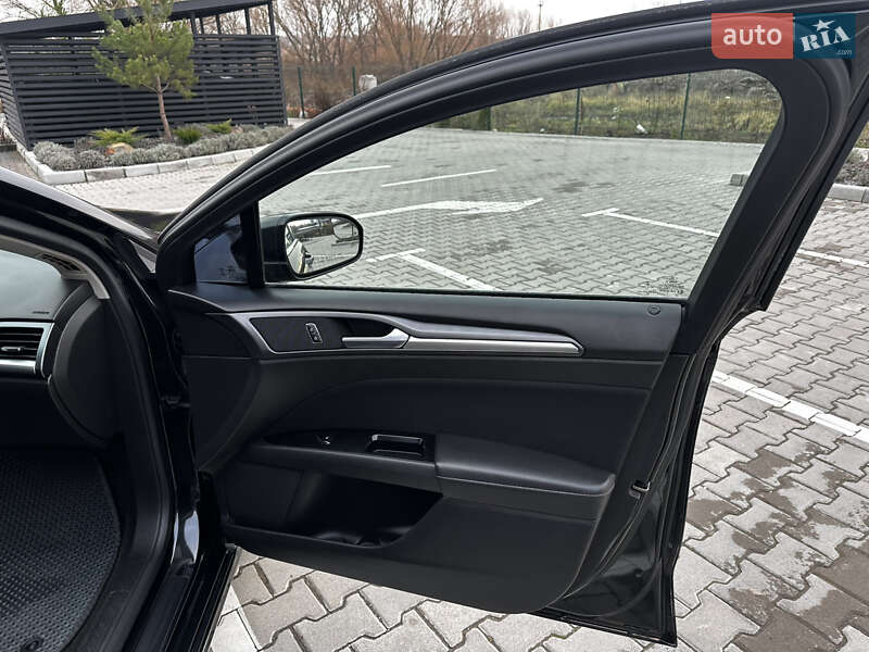 Седан Ford Fusion 2013 в Ровно фото 39 Седан Ford Fusion 2013 в Ровно