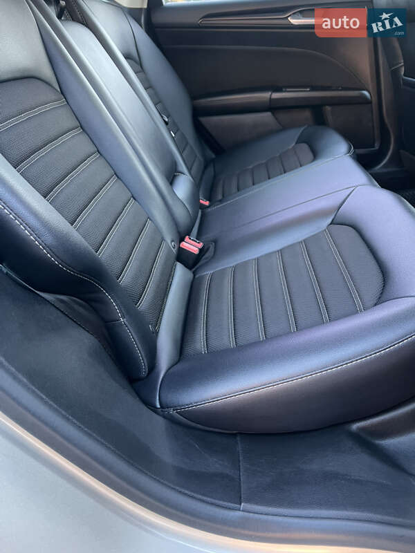 Седан Ford Fusion 2018 в Тернополе