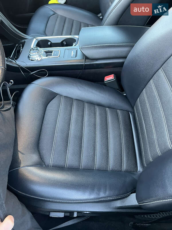 Седан Ford Fusion 2018 в Тернополе