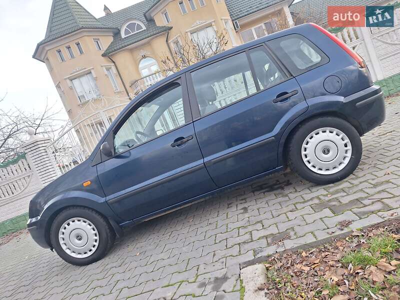 Хэтчбек Ford Fusion 2003 в Черновцах