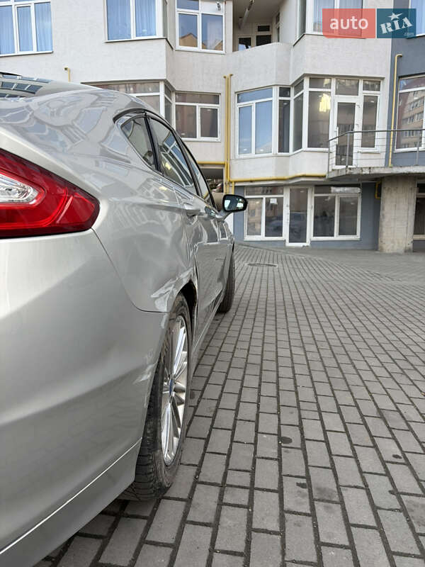 Седан Ford Fusion 2014 в Тернополе